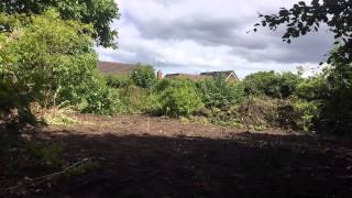 Excavator reclaims garden | IPhone 6 time lapse |