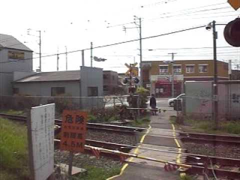 885系と883系