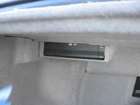 how to remove cd player from 2005 acura rl