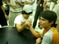 Queda de bra�o valendo bundal�l�