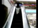 Laurane &� lescalator o St SEB