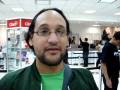 Hipólito Delgado comprando el iPhone 3G