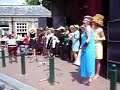Uit Volle Borsten