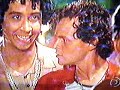 Helinho ajuda Paco a se encontrar com Preta.