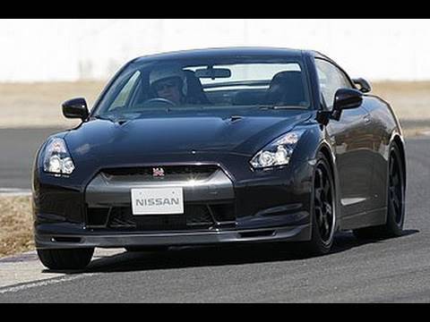 Video: Autocar Pits Nissan GT R Aganist BMW M3 & Porsche 911 GT3 Photo Video: Autocar Pits Nissan GT R Aganist BMW M3 & Porsche 911 GT3