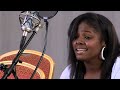 Glorie singing her original My Pilllow