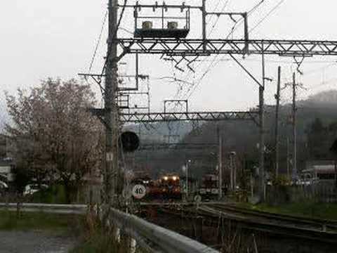 吉野神宮駅 早朝の風景