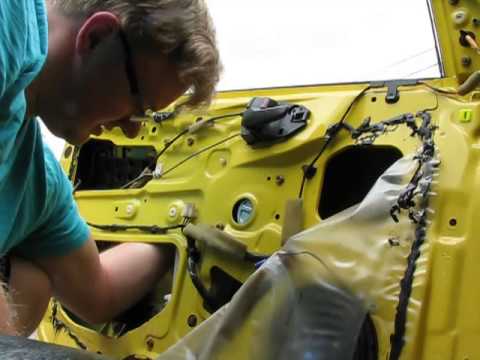 How to install window regulator & motor 2002 Mitsubishi Lancer OZ Rally