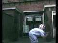 Delano ; bal in de nek