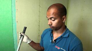 Montering av tätskiktsfolie på vägg