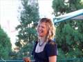 Briana meets and performs with Jennifer Nettles of Sugarland
