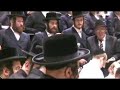from the chanuka menorah lighting of munkach grand rabbi at the main synagogue in brooklyn. this sample contains the second stanza of maoz tzur as sung by the munkach yeshiva choir. 3rd night chanuka 5766 (dec 2006). see the other video for the full movie. contact synagogue officers to buy the cd. the cd shows almost as clear as a dvd.