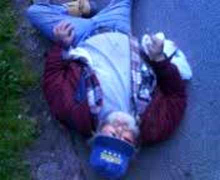 drunken man in hull near william g ...