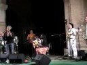 comandante che\" emanuela timpano al sax, canta venus Rodriguez