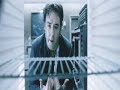 John Cusack loses it in 1408