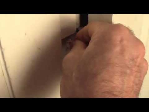 how to sink screws into wood