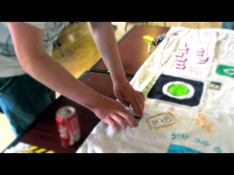 With the help of more than 50 young people from across Northern Ireland, a group of Armagh Fixers have created a special anti-cyberbullying banner, colourfully capturing their thoughts on the issue. This is how it happened.
