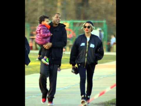 Beyoncé - Elaine tells Jim-Jim & Nobby her funny story about bumping into Beyoncé, Jay-Z and Blue Ivy in a Dublin Playground. FM104's Strawberry Alarm Clock - March 11...