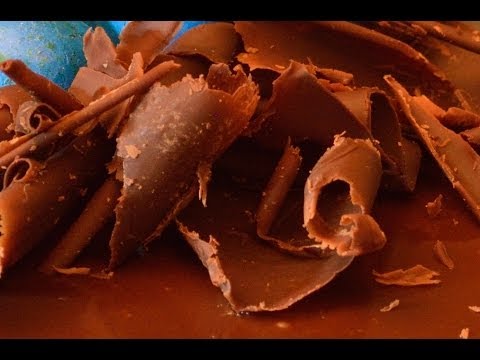 video-linktoworks-How To Make Chocolate Shavings For Garnishing Desserts ...