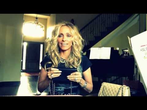Chanel - I hope this answers some of your questions when deciding what Chanel Handbag is best for you! Thanks for watching! Follow me on Instagram at http://instagram...