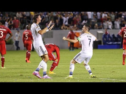 Video: Alan GORDON scores the GAME WINNER | GOAL