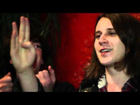 405 Focus: Pulled Apart By Horses [Interview]