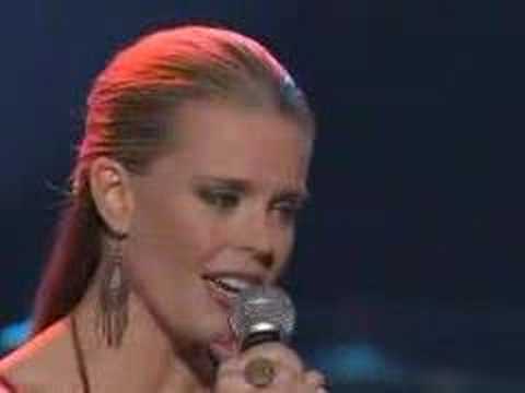 Deanna Johnston - I Can't Make You Love Me screen 1