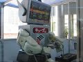 ﾙｰビックキューブを組み立てる「キューブくん」　大阪市立科学館