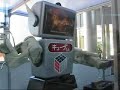 ﾙｰビックキューブを組み立てる「キューブくん」　大阪市立科学館