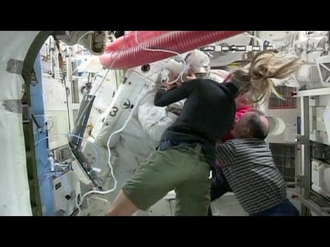 NASA still perplexed at spacesuit failure