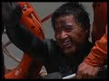 Chinese divers rescue trapped sailors