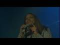 Dara-Tucker-Performi