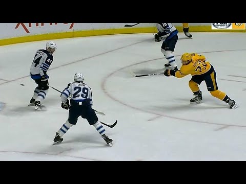 Video: Predators score twice in 21 seconds against Jets to end period