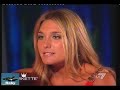 Lucilla Agosti primo piano piedi con smalto!