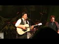 Bekijk muziek clip van Mumford & Sons met Awake My Soul