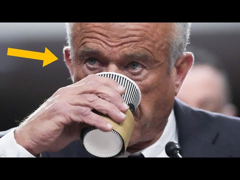 RFK Jr caught putting blue food dye in his drink | weehingthong