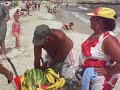 Ruf Cala Figuera  Obst-Frau am Strand