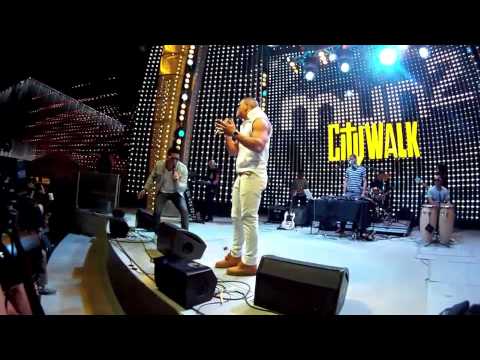 Dyland y Lenny @ CityWalk, Los Angeles (Live) (2011)