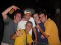 Mucho Muchacho, Sara Da Pin Up y M'Baka - Este Tema...