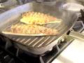 videos de HA! HA's! Simon Blunt prepares Sea bass fillets