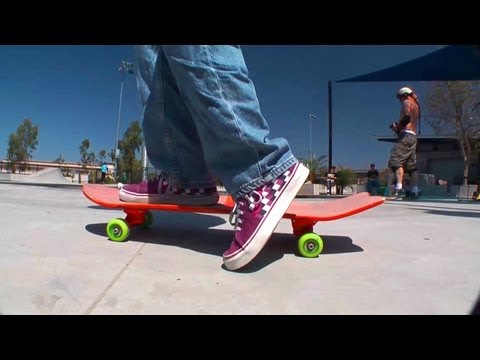 how to turn with a skateboard
