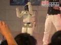胡彥斌演唱思提(CITY)廣告歌曲In City.跟機器人互動