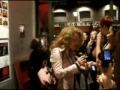 gillian anderson signing after 