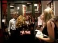 gillian anderson signing after 
