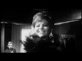 claudia cardinale glides and dances her way through scenes of six films: otto e mezzo, upstairs and downstairs, il magnifico cornuto, la ragazza con la valigia, il gattopardo and cartouche. some music by ennio morricone. (perfect italian combination!) with jean-paul belmondo, burt lancaster, alain delon, ugo tognazzi, anne heywood, jacques perrin, and marcello mastroianni.