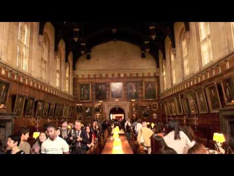 oxford - Alan Estrada es tu guía de viajes. En este capítulo te lleva al Oxford la famoso ciudad universitaria que sirvió de locación para las películas de Harry Pott...