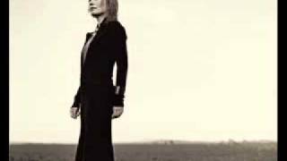 Tori Amos - She's Leaving Home @ Boulder 1996