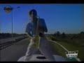 Una de las bandas pioneras del reggae en argentina. nadie subio este video y alguien tenia que hacerlo! jajajaja de que sera el humo que salia de el micro cuando abren la puerta no? giveme please the chala let me go away!!!