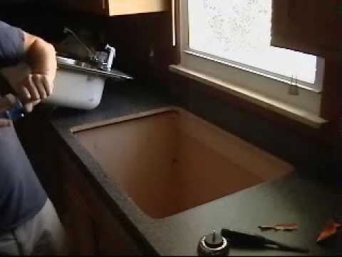 how to set a kitchen sink
