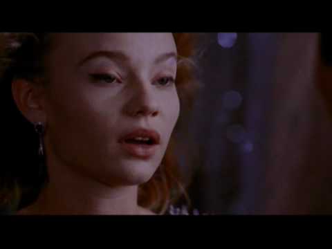 Samantha Mathis